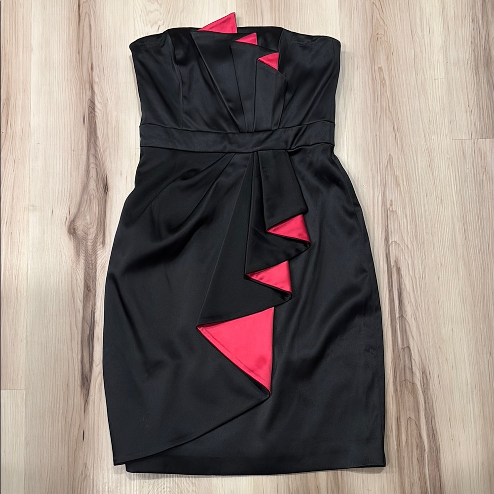 White House Black Market Elegant Black and Pink Strapless Dress Size 2 BNWT